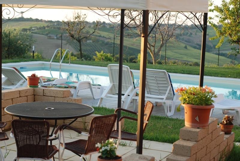 Agriturismo Al Rifugio Divino Belvedere Ostrense Экстерьер фото